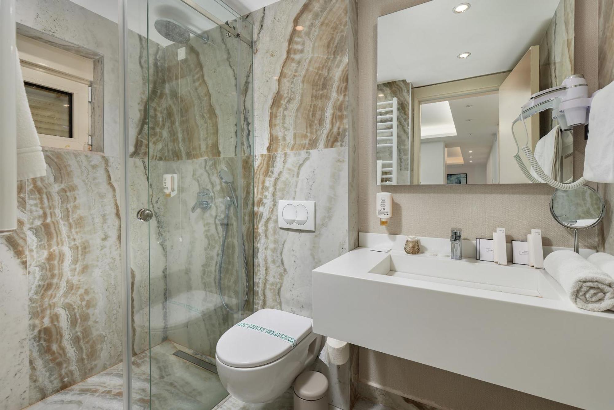 Hotel Splendido Bay Tivat Bagian luar foto