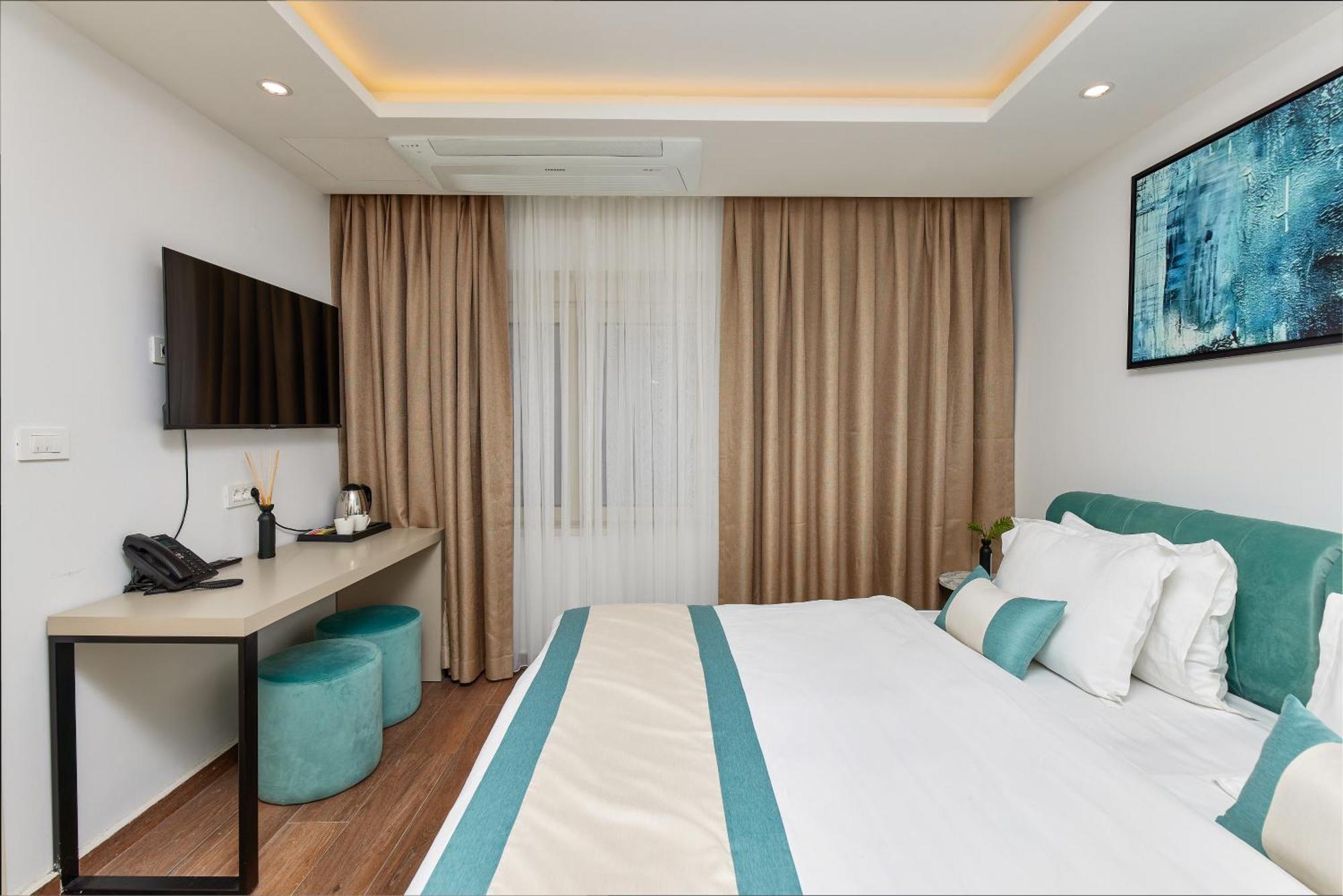 Hotel Splendido Bay Tivat Bagian luar foto